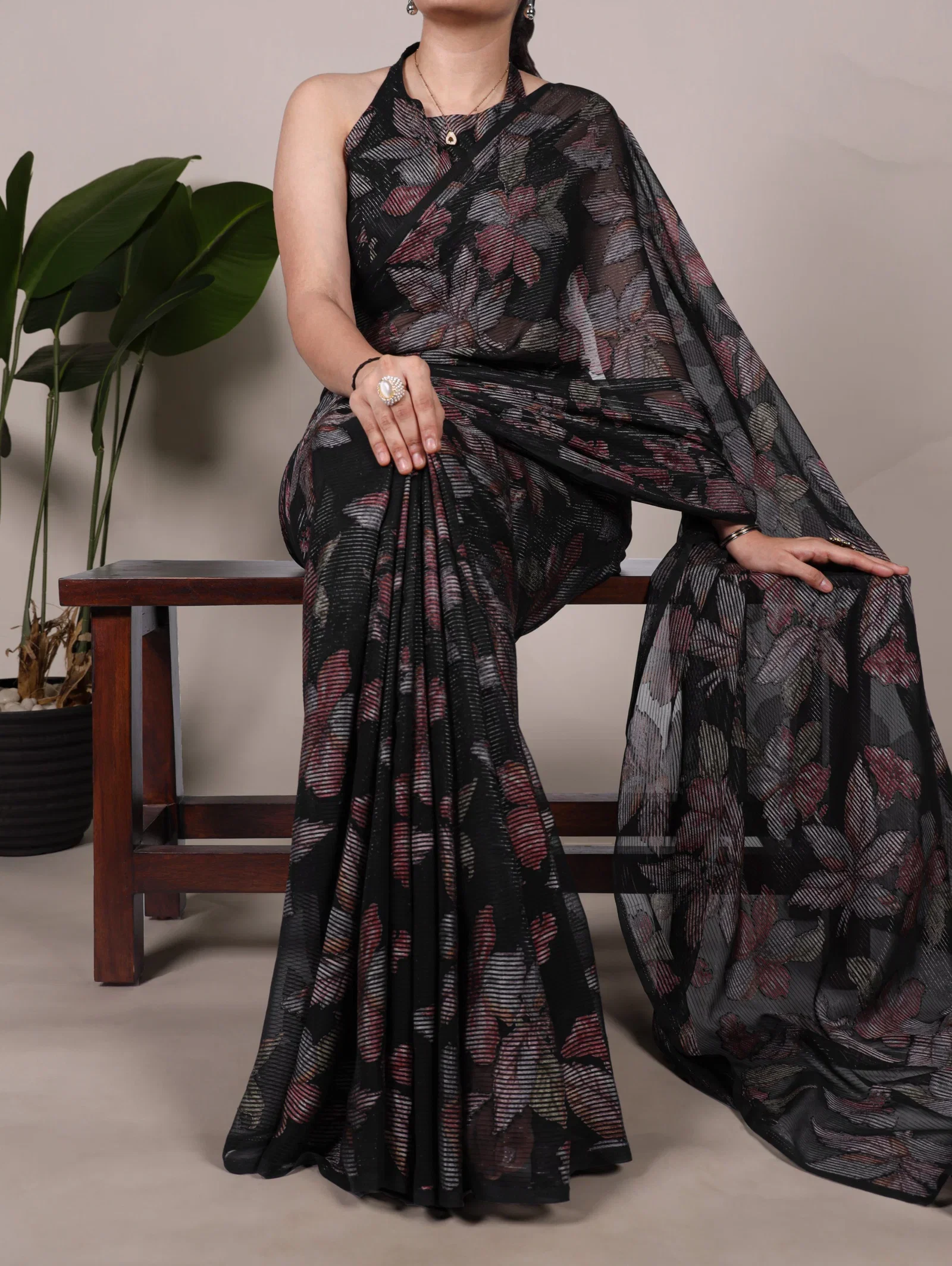 Taraa L 7052 Lurex Brasso Floral Viscose Saree Collection