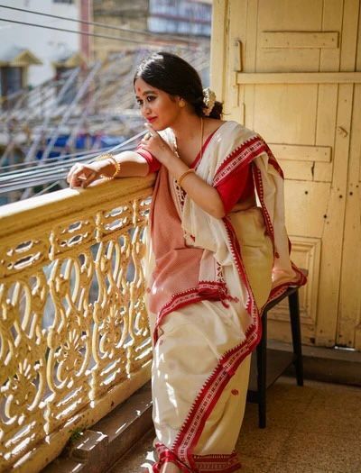 Soft Silk 5074 Soft Linen Slub Jacquard Work Saree Collection