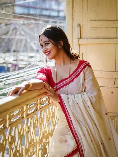 Soft Silk 5074 Soft Linen Slub Jacquard Work Saree Collection