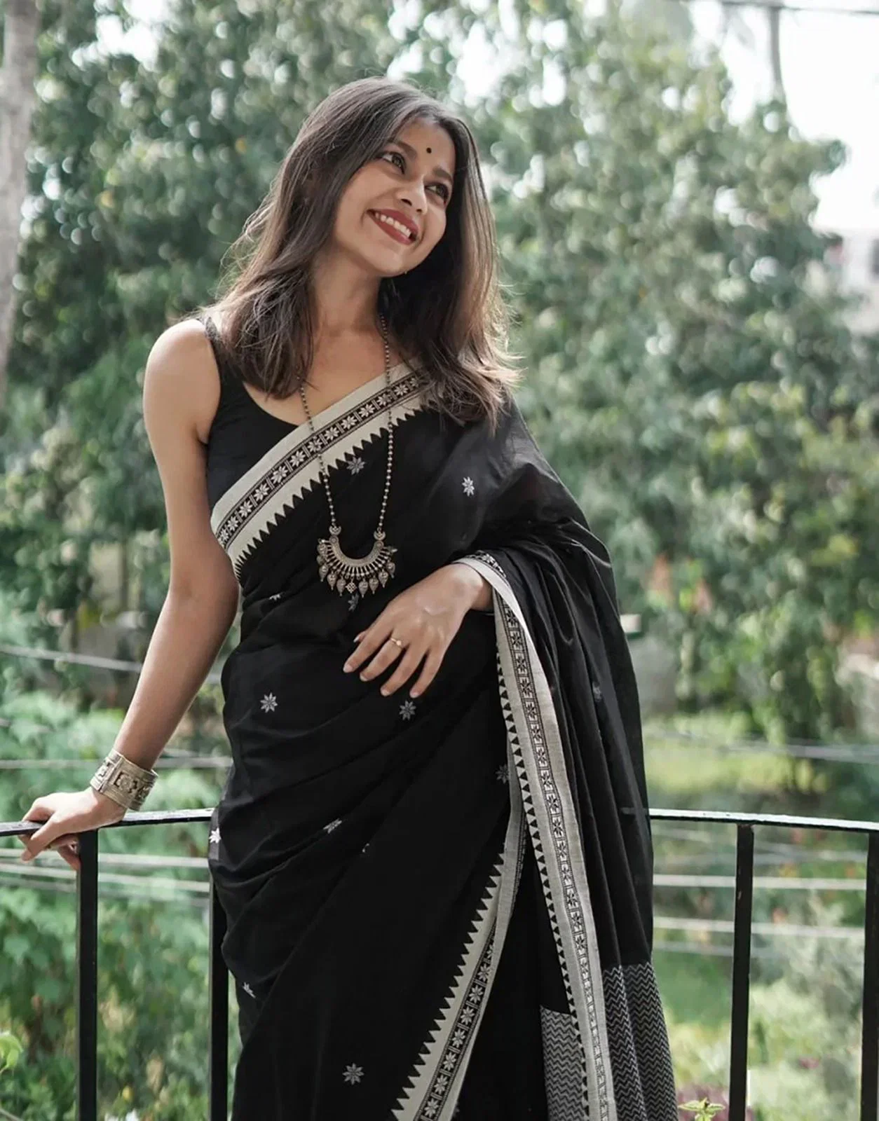 Soft Silk 5074 Soft Linen Slub Jacquard Work Saree Collection