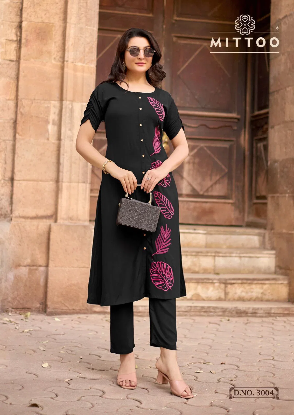 Mittoo Baawari Rayon Cotton Thread Worked Kurti With Bottom Collection