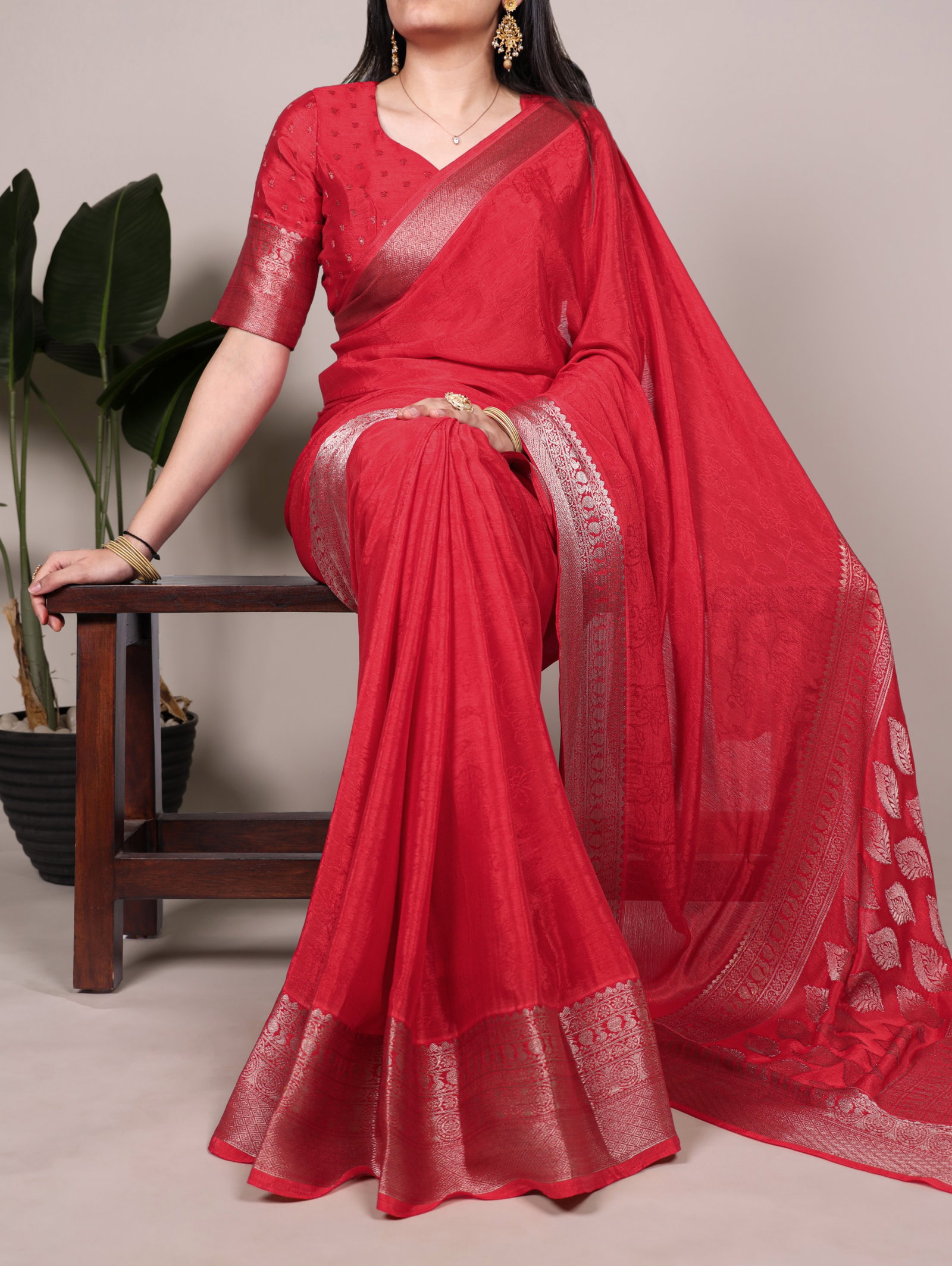 Taraa L 7916 Chinon Zari Weaving Traditional Wear Saree Collection