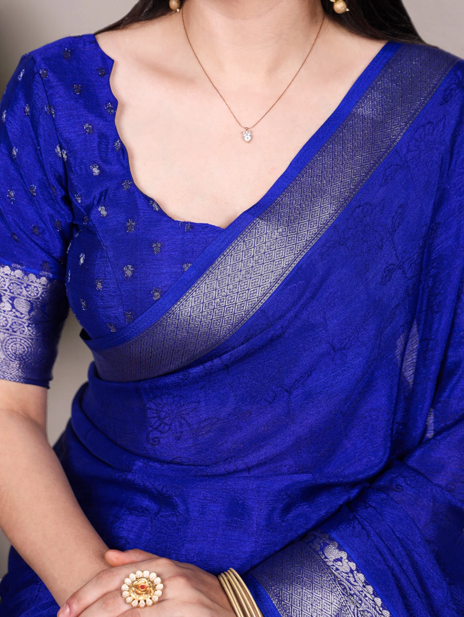 Taraa L 7916 Chinon Zari Weaving Traditional Wear Saree Collection