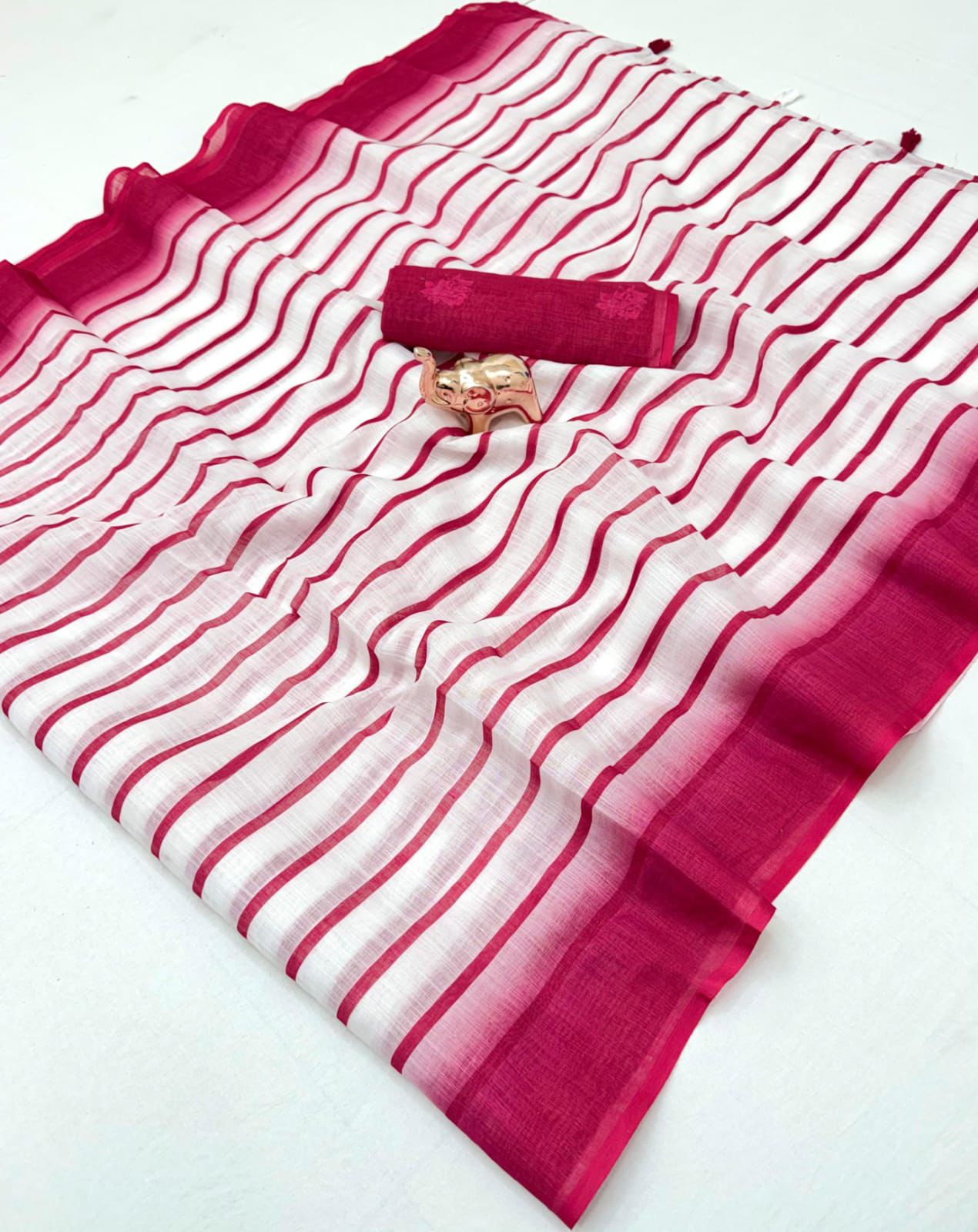 Lekha CF Insta Viral Soft Linen Digital Print Saree