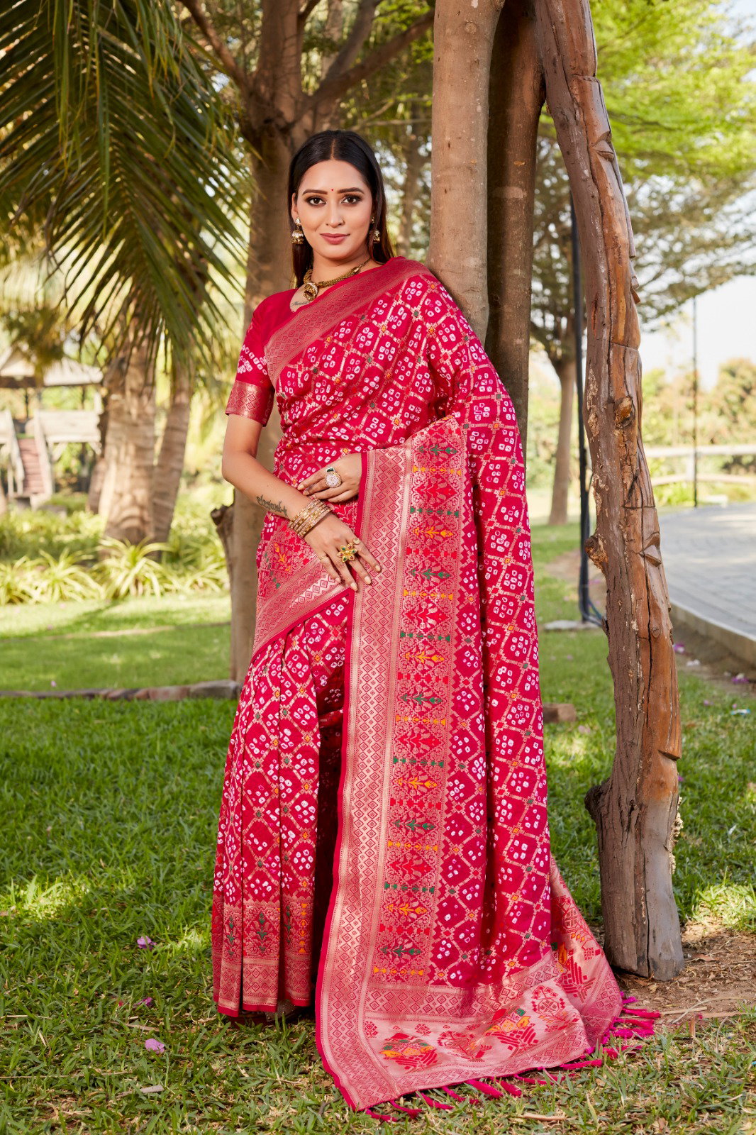 Lekha VC Yashoda Bandhej Silk Zari Weaving Saree