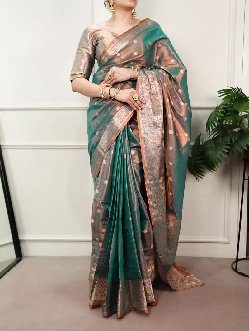 Taraa L 8003 Kasavu Zari Weaving Traditional Saree Collection