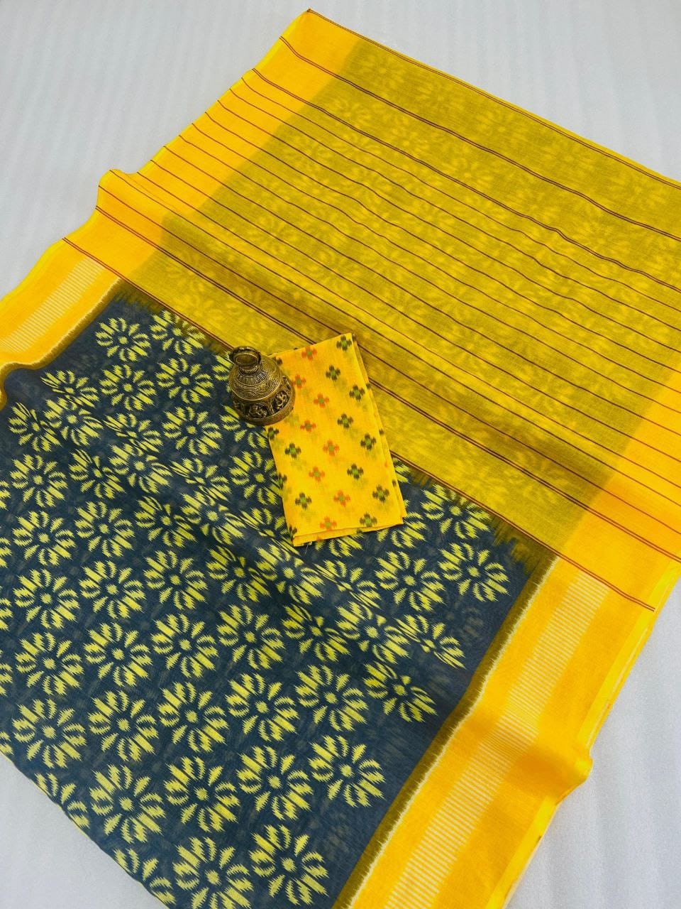 Scmg Ikkat Linen Woven Ikkat Printed Saree Collection