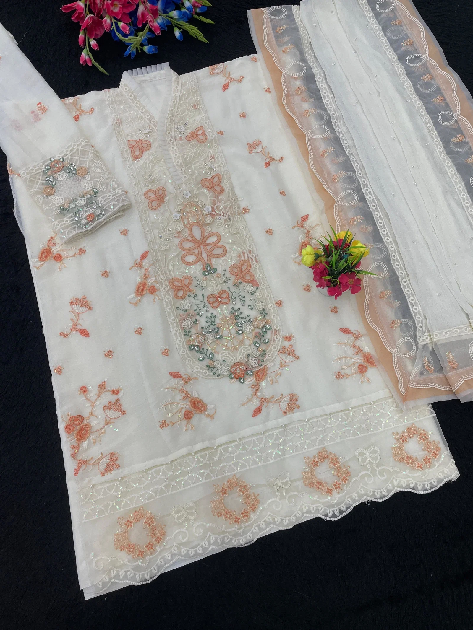 Mah E Rooh 4229 A To D Chiffon Embroidered Salwar Kameez Collection