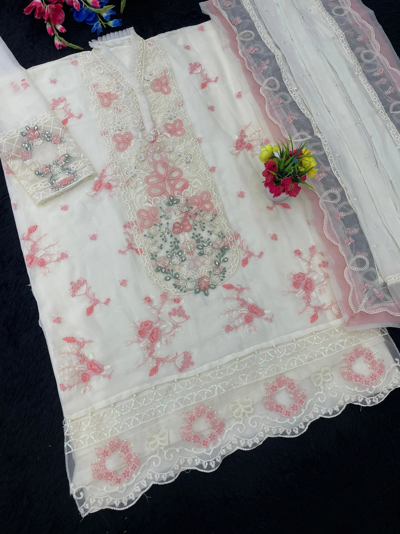 Mah E Rooh 4229 A To D Chiffon Embroidered Salwar Kameez Collection