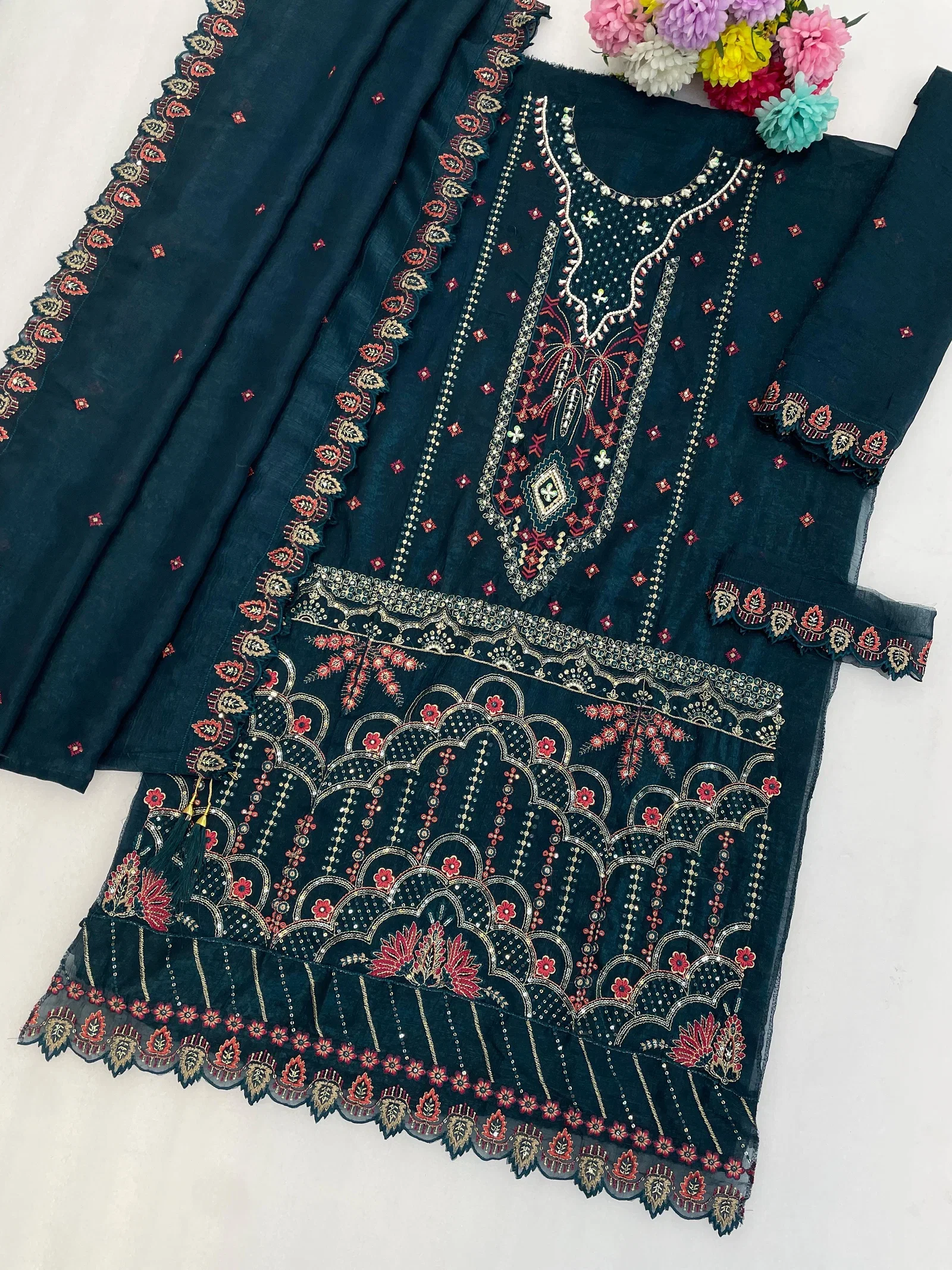 Mah E Rooh 5250 A To E Crunchy With Embroidered Salwar Kameez Collection