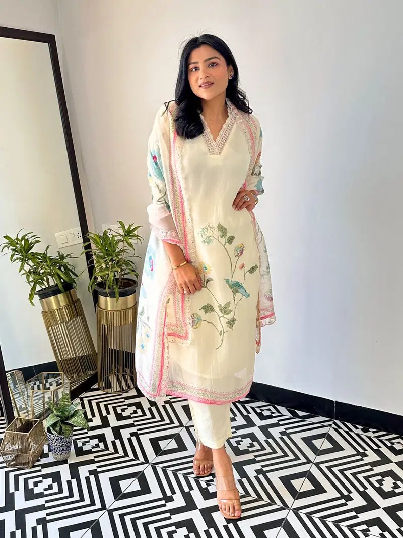 Dhruvi 460 Organza Printed Kurti With Bottom Dupatta