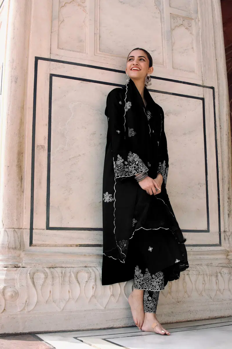 Dhruvi 463 Viscose Thread Worked Kurti With Bottom Dupatta