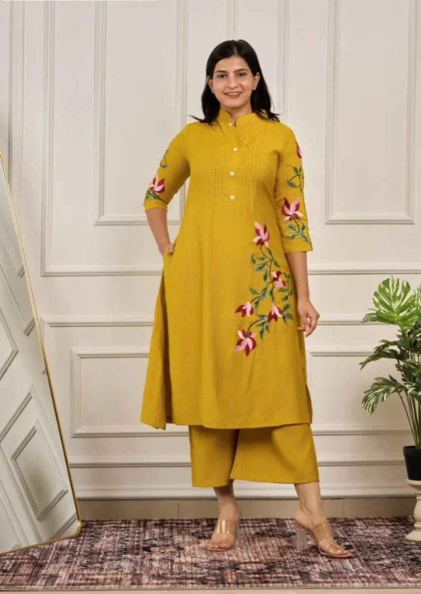 Naisha K 1027 Vertican Work Kurti With Bottom