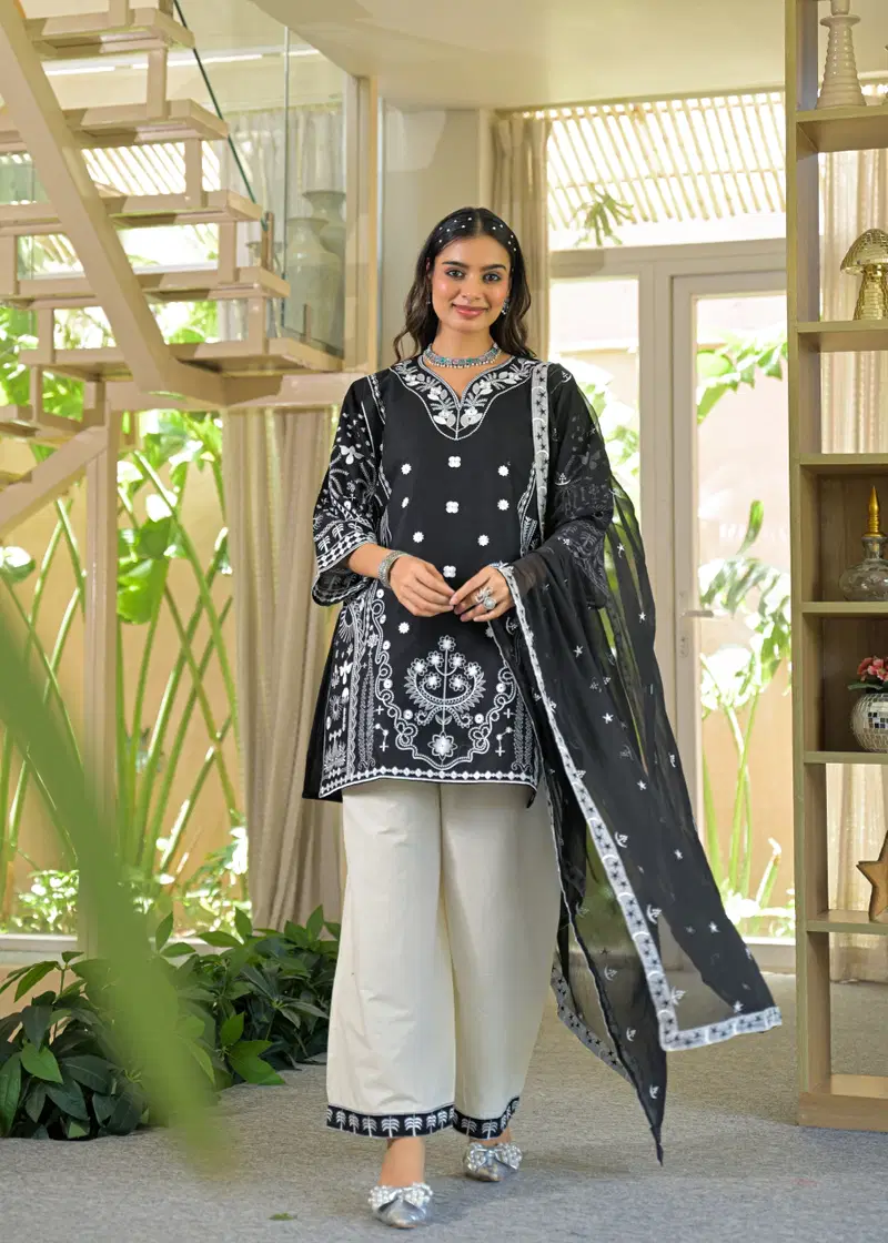 Afsana Harnoor Cotton Embroidered Salwar Kameez