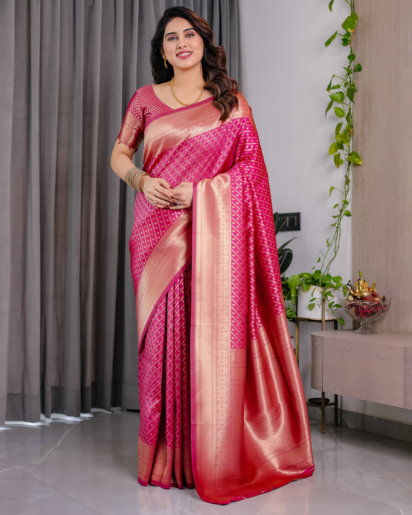 Sh Jcq 08 Soft Lichi Silk Jacquard Worked Saree Collection